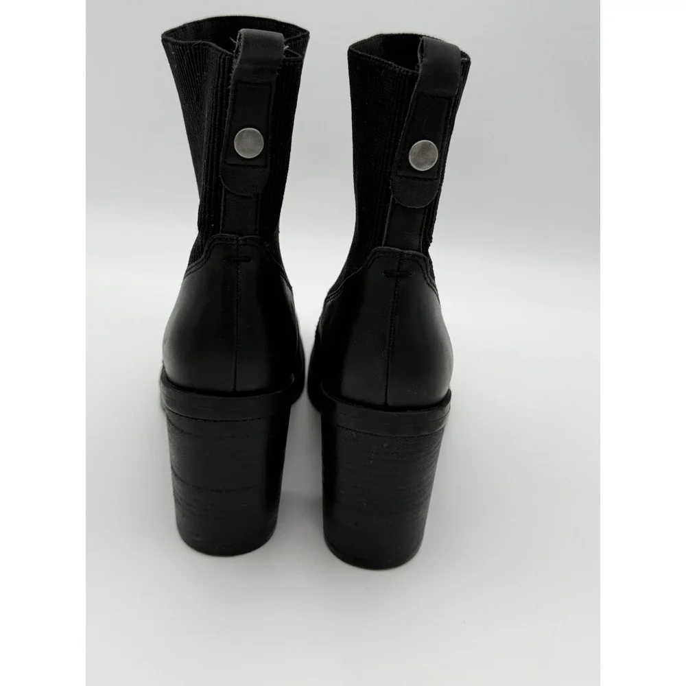 Crown Vintage Black Leather Ankle Stretch Boots Size 9 W Whinsygoth/Grunge/Retro